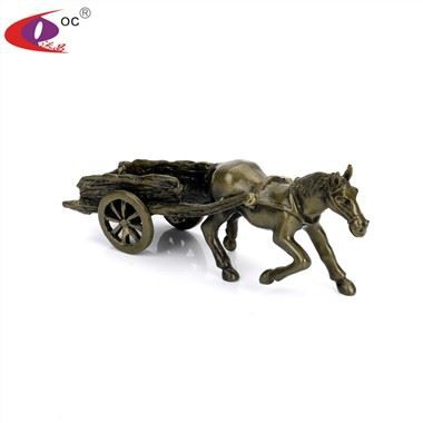 Custom Metal Animal Figurines Ceffyl Cerbyd Cerflun Bwrdd Gwaith